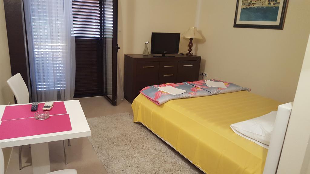 Apartments Grispolis Tivat Kültér fotó